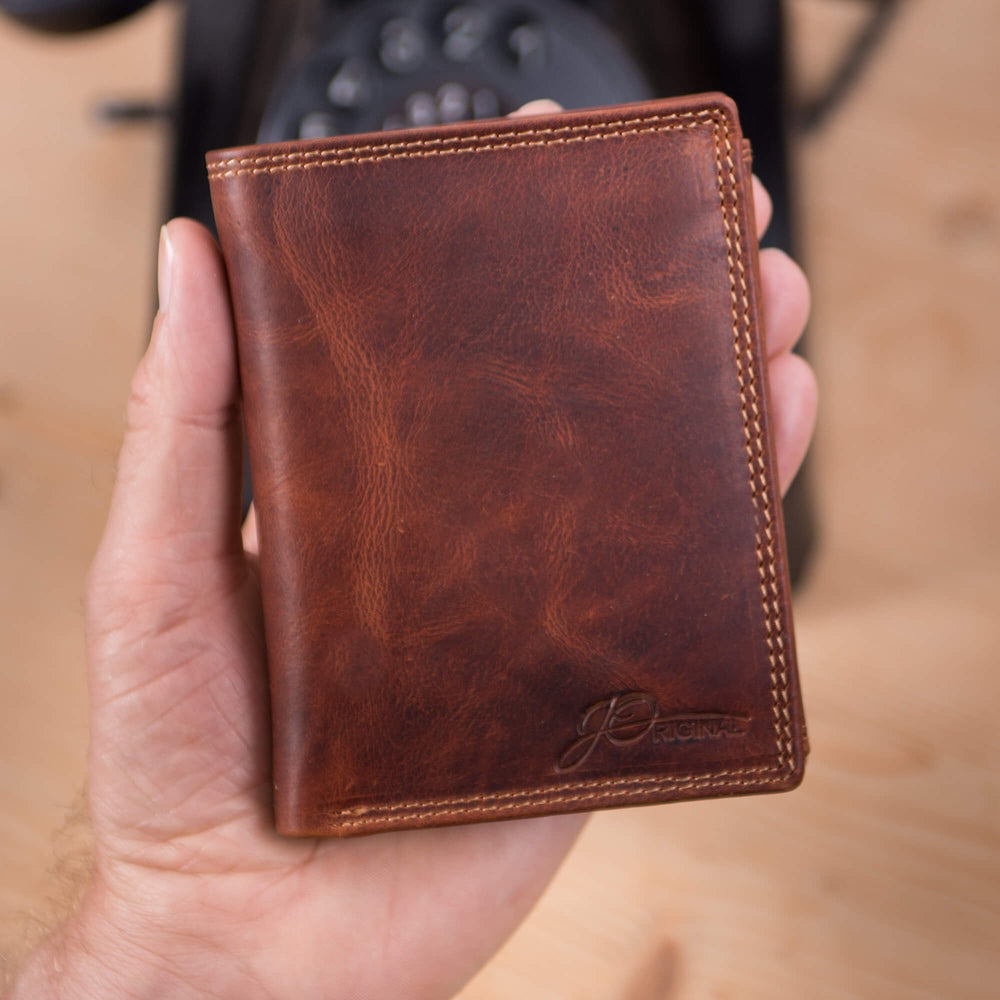 Geldbörse Retro Hochformat eine Klappe in der Hand